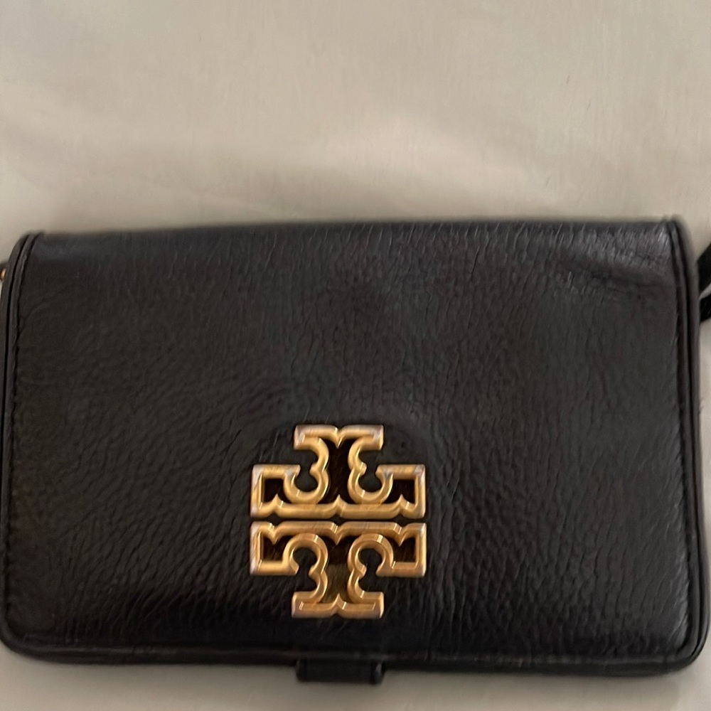 Tory Burch cell phone wallet